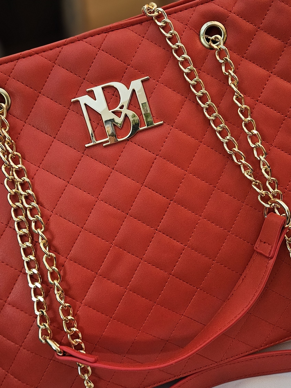 Badgley Mischka Red Quilted Chain-Strap Shoulder Tote